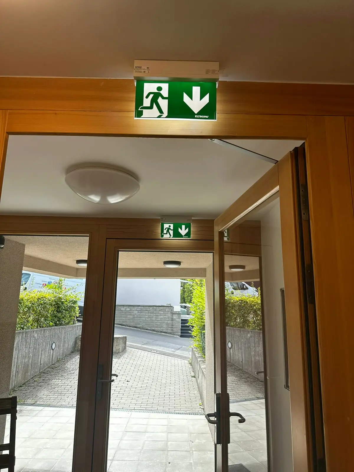 Sécherheetsbeliichtung, Foto 2